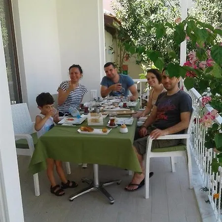 Privatunterkunft Yarimada Tatil Evi *