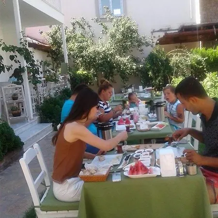 Homestay Yarimada Tatil Evi Marmaris