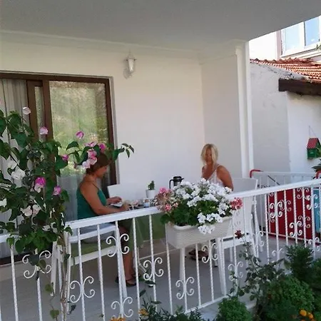Homestay Yarimada Tatil Evi